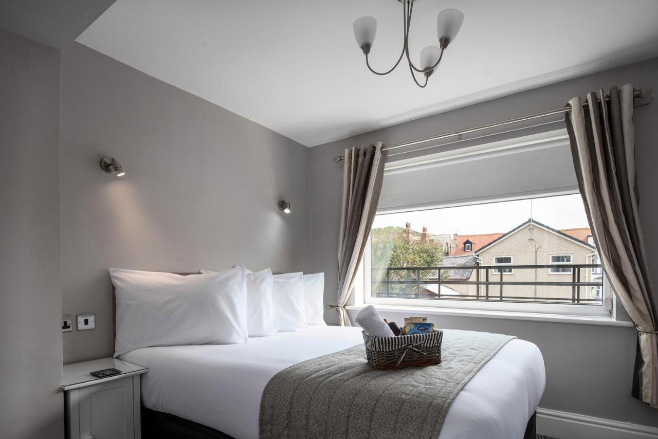Bed and Breakfast Pebble House Лландидно Экстерьер фото